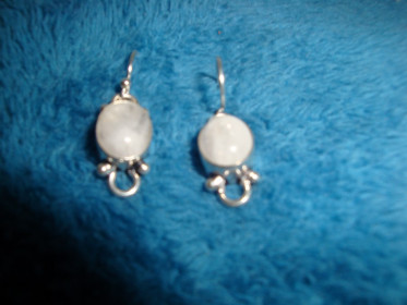 rad 30 . srebro 925 naušnice srednje veličine viseće mjesečev kamen srebro 925-3