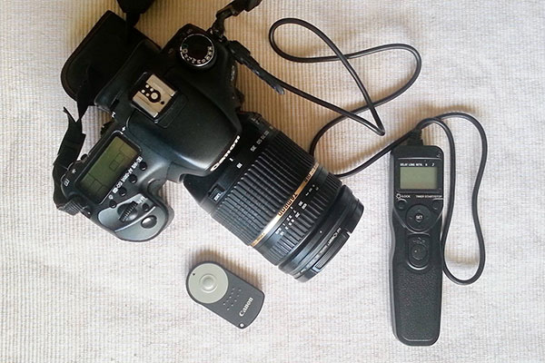 oprema za bezkontaktno okidanje: IC remote controler i žični okidač