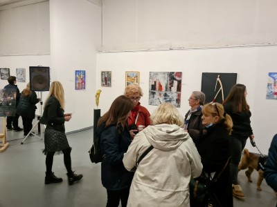 Zašto je važno izlagati umjetnost i sudjelovati na izložbama